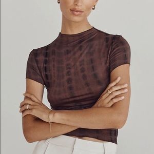 Beau cap sleeve chocolate tie dye shirt, size Small